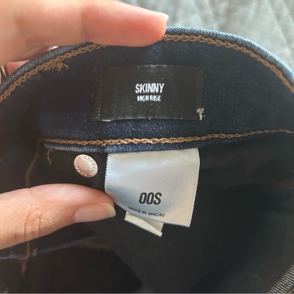 Express High Rise Skinny Jean - Picture 4 of 4